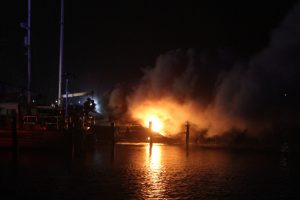 Brand i båd