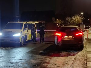 14-årig sigtet: Stak jævnaldrende med kniv