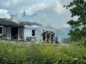 Efter brand i sommerhus: Kvinde fundet dræbt
