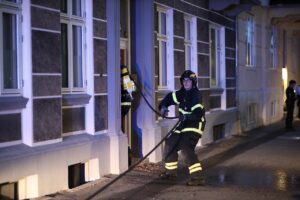 Glemte gryde på komfur