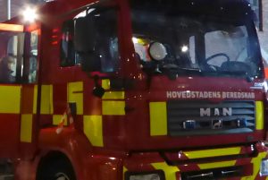 Beboer reddet ud under brand på plejehjem