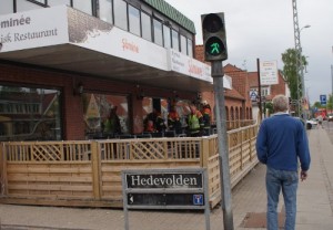 Beredskabet var klar ved Restaurant Sömine i Hedehusene. Foto: Henry/112-taastrup.dk