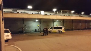 Mand faldt 5 meter ned på jorden