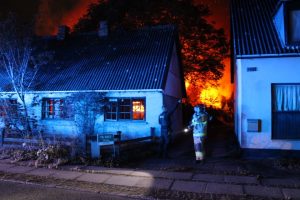 Voldsom brand i garage