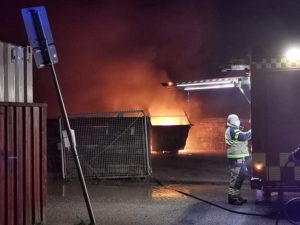 Brand i container på havnen i Gilleleje