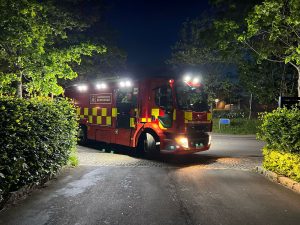 Slukkede brand med en spand vand