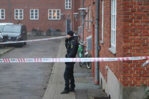 Ung kvinde fundet død – 51-årig mand anholdt