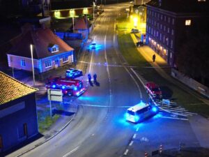 Teenagere anholdt efter brand