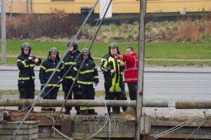 Mand fundet livløs i vandet