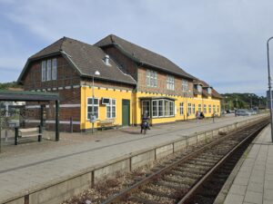 Morgensur mand bortvist