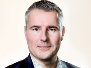 Forlag dropper Henrik Sass Larsens bog