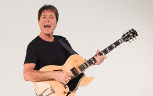 Cliff Richard spiller i Frederiksborg Slotspark