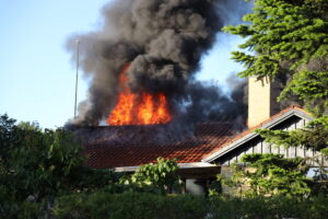 Voldsom brand i villa