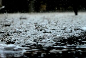 DMI varsler ‘farligt vejr’ – forventer op mod 80 mm regn