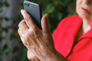 Snydt af SMS-besked: Troede det var datteren