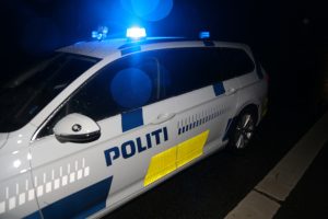 Slog sin kæreste i ansigtet